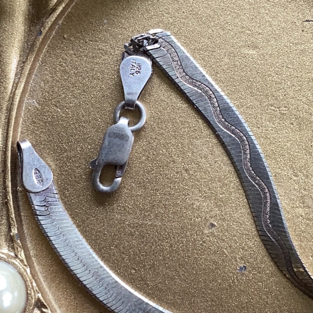 STERLING SILVER Necklace  24” HERRINGBONE One side SQUIGGLED  Vintage Beauty